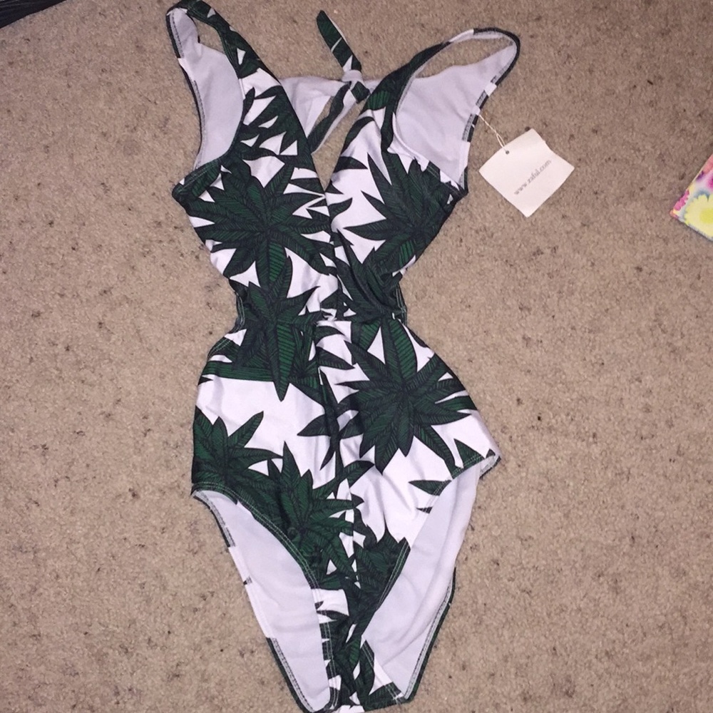 Zaful banana leaf bathing suit